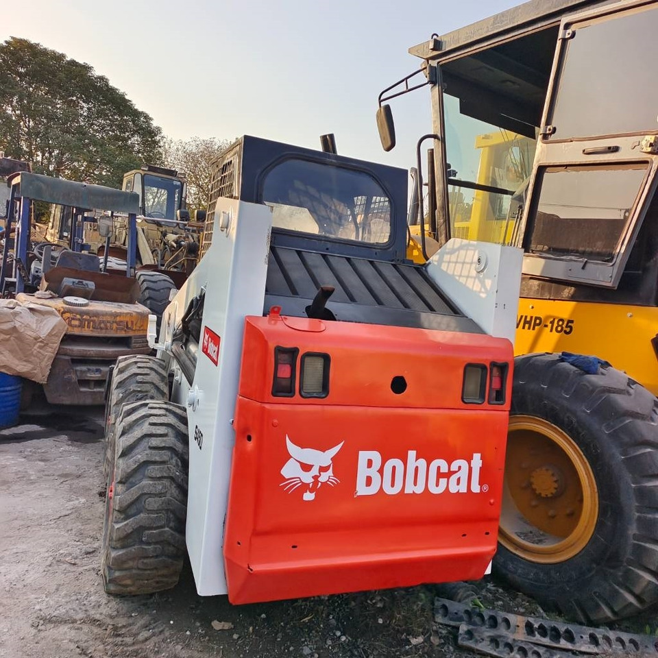 Bobcat S 450 - Мини-погрузчик с бортовым поворотом: фото 2 Bobcat S 450 - Мини-погрузчик с бортовым поворотом: фото 2