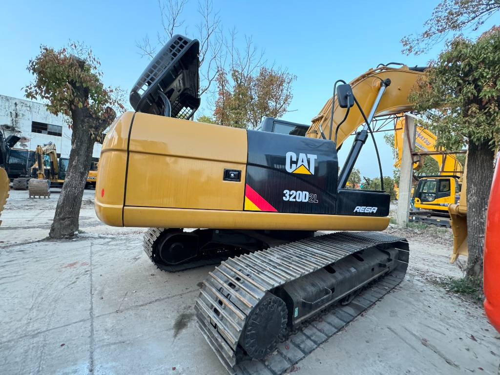 CAT 320 D Engine C7.1 - Гусеничный экскаватор: фото 1 CAT 320 D Engine C7.1 - Гусеничный экскаватор: фото 1