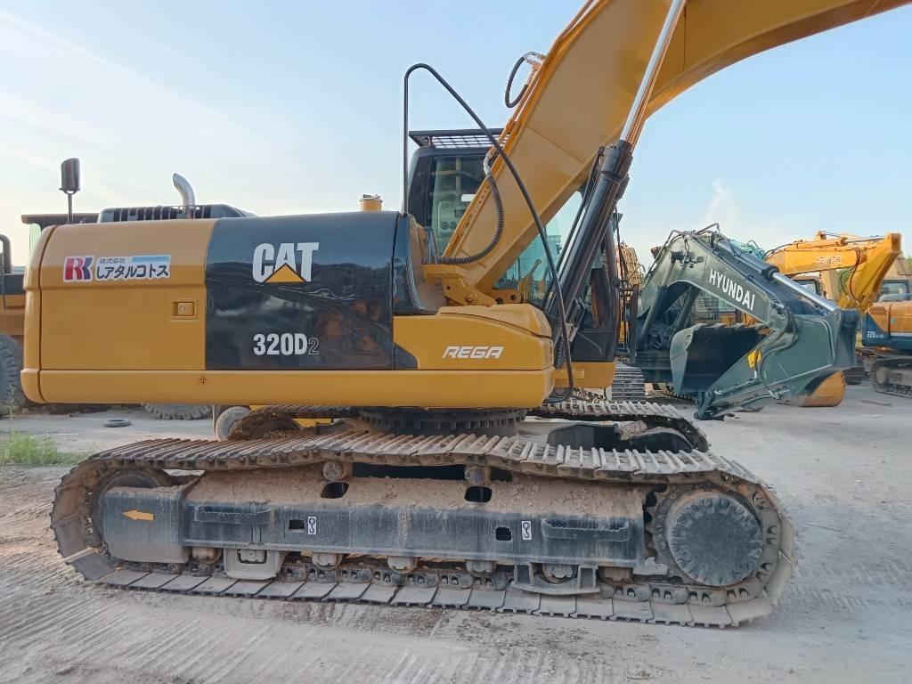 CAT 320D2 - Гусеничный экскаватор: фото 4 CAT 320D2 - Гусеничный экскаватор: фото 4