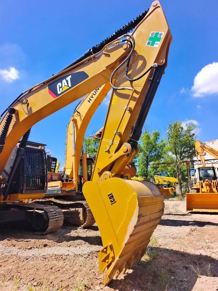 Гусеничный экскаватор CAT 324 D: фото 37