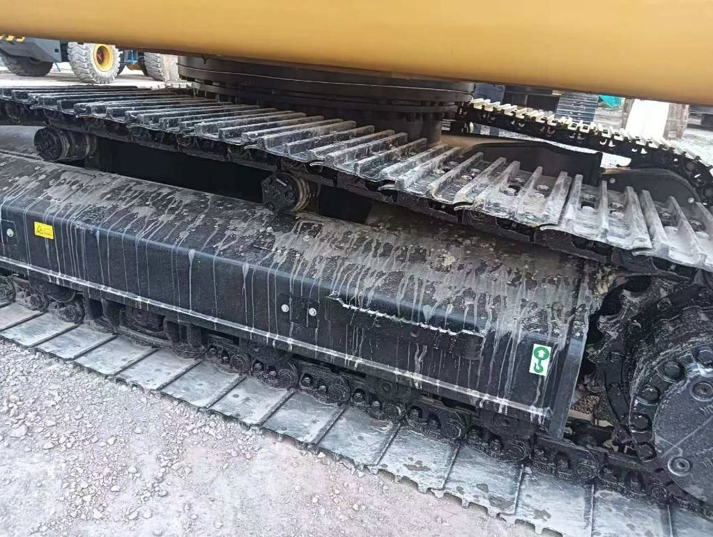 CAT 324 D L - Гусеничный экскаватор: фото 2 CAT 324 D L - Гусеничный экскаватор: фото 2