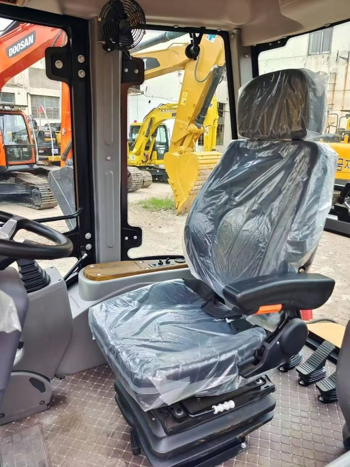 CAT 420 F 100% Brand new machine - Экскаватор-погрузчик: фото 2 CAT 420 F 100% Brand new machine - Экскаватор-погрузчик: фото 2