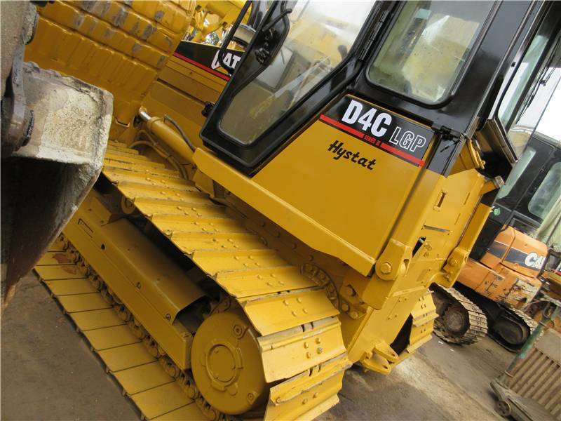 Бульдозер CAT D 4 C: фото 1
