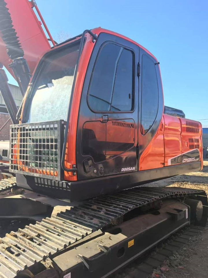 Doosan DX 225 LC - Гусеничный экскаватор: фото 4 Doosan DX 225 LC - Гусеничный экскаватор: фото 4