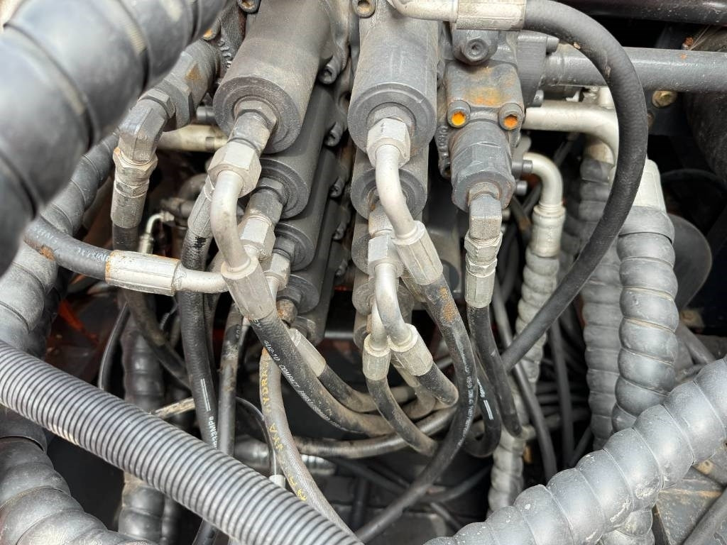 Doosan DX 300 - Гусеничный экскаватор: фото 3 Doosan DX 300 - Гусеничный экскаватор: фото 3