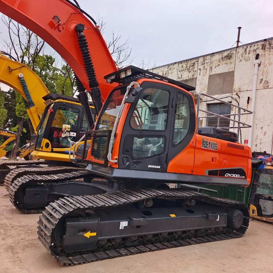 Doosan DX 300 - Гусеничный экскаватор: фото 4 Doosan DX 300 - Гусеничный экскаватор: фото 4