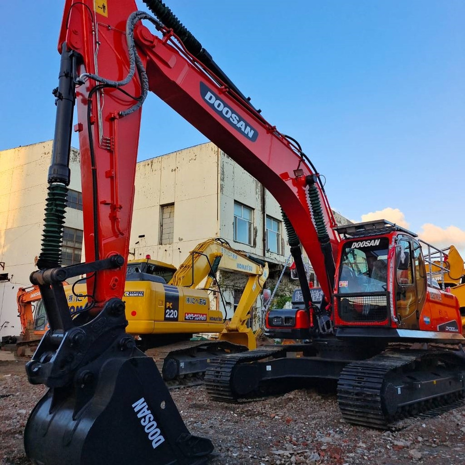 Doosan DX 300 LCA - Гусеничный экскаватор: фото 2 Doosan DX 300 LCA - Гусеничный экскаватор: фото 2