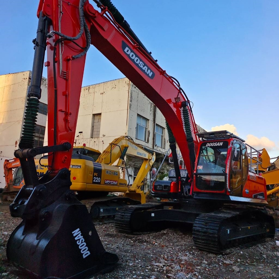 Doosan DX 300 LCA - Гусеничный экскаватор: фото 3 Doosan DX 300 LCA - Гусеничный экскаватор: фото 3