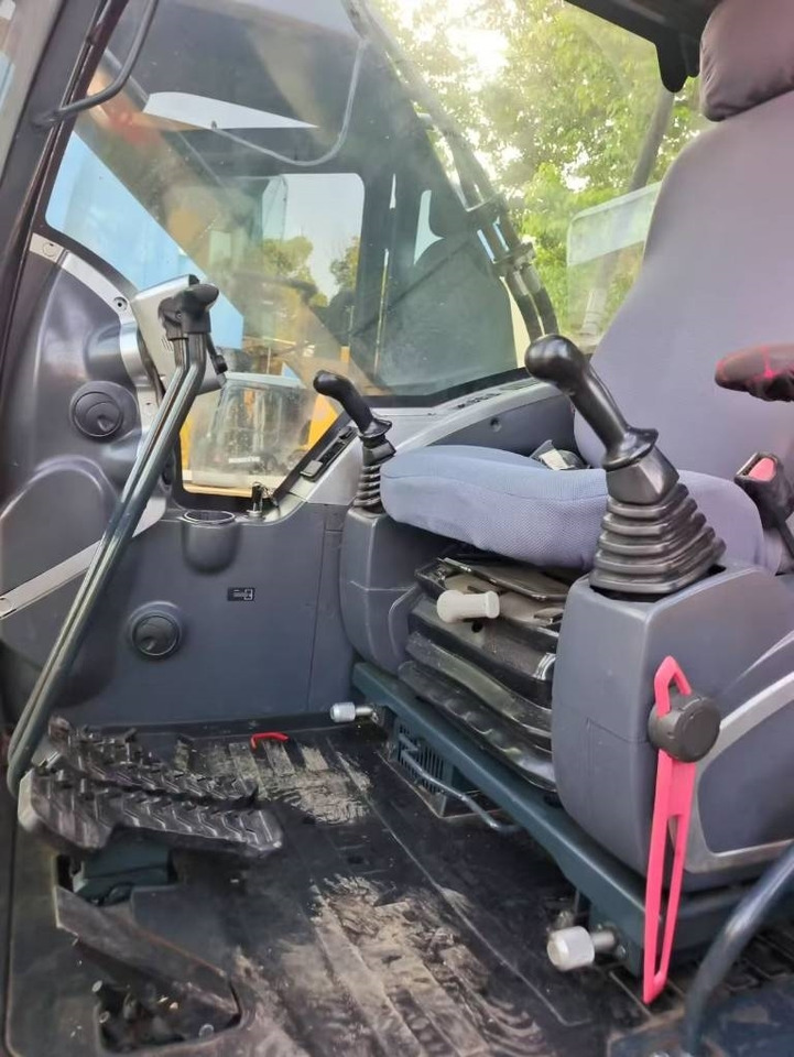 Гусеничный экскаватор Hyundai 305 LC-9S: фото 8