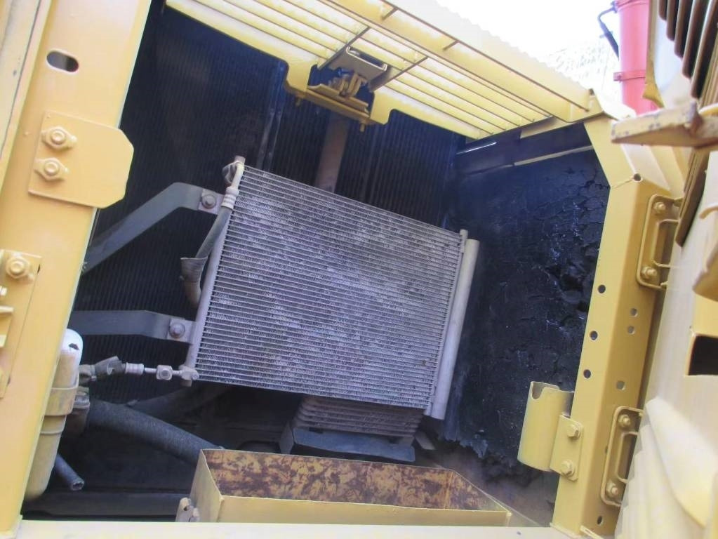 Komatsu PC 240 - Гусеничный экскаватор: фото 2 Komatsu PC 240 - Гусеничный экскаватор: фото 2