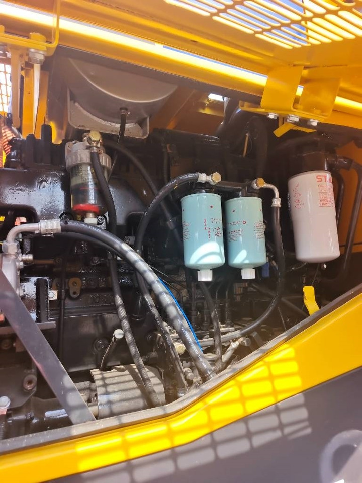 Колёсный погрузчик Komatsu WA 470-3: фото 23