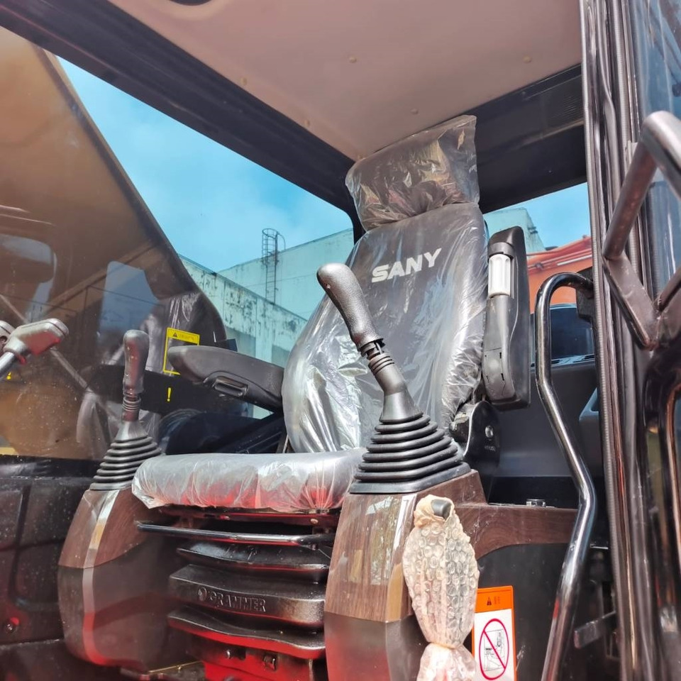 Sany SY 235 H - Гусеничный экскаватор: фото 3 Sany SY 235 H - Гусеничный экскаватор: фото 3