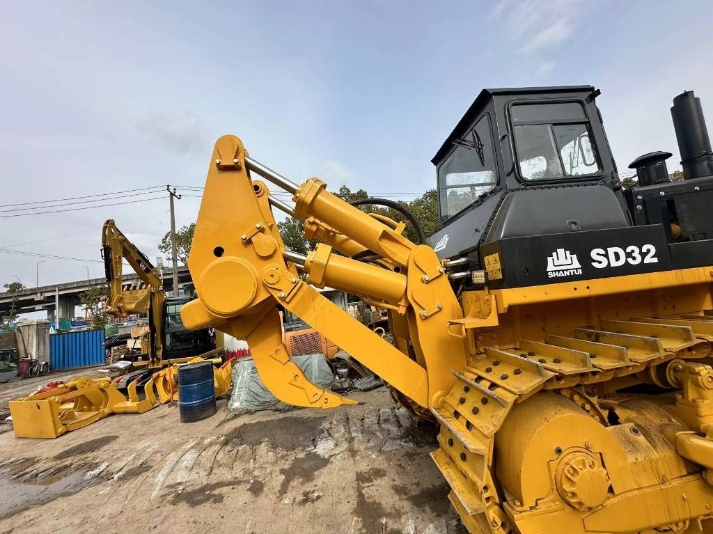 Shantui SD 32 - Бульдозер: фото 1 Shantui SD 32 - Бульдозер: фото 1
