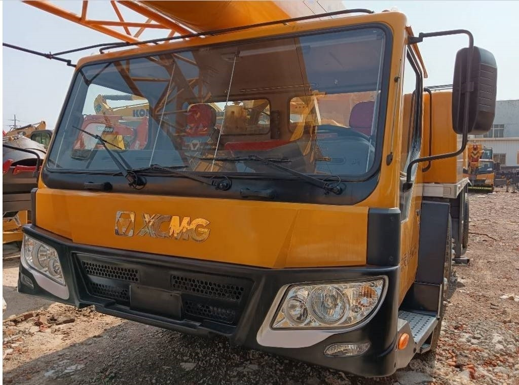 XCMG QY 70 K - Вседорожный кран: фото 3 XCMG QY 70 K - Вседорожный кран: фото 3