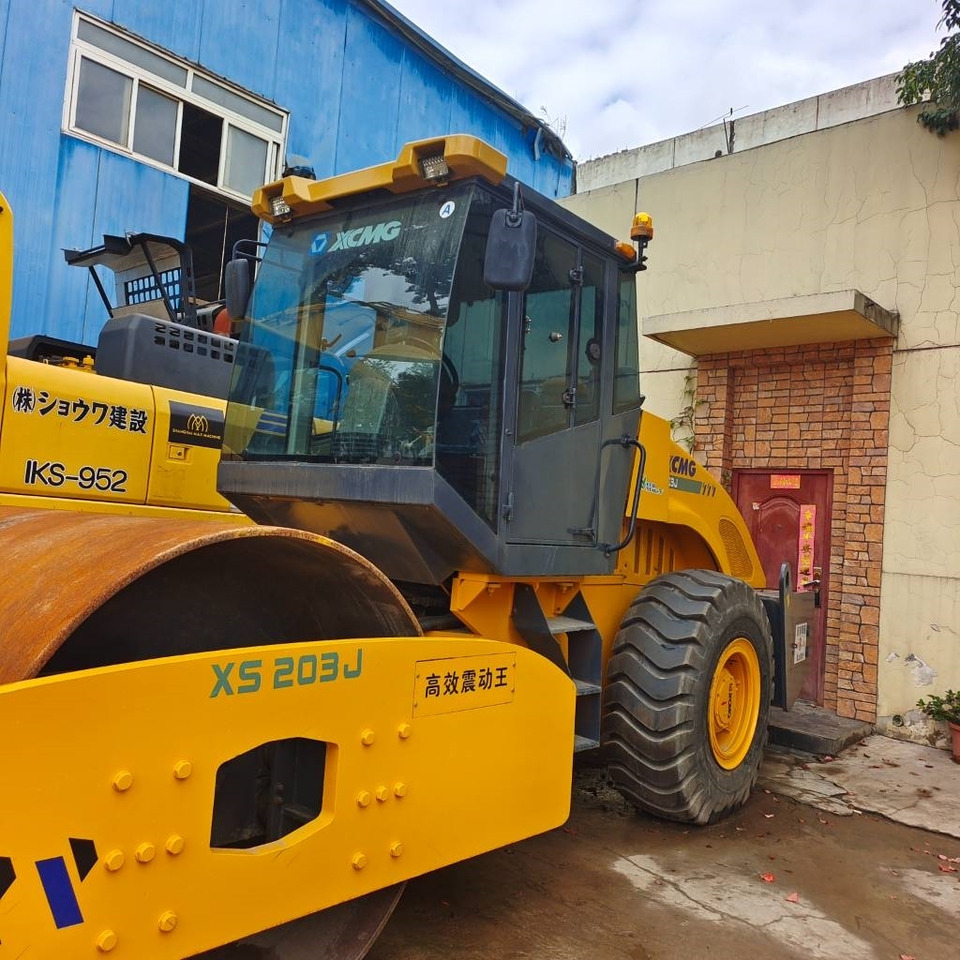 Компактор XCMG XS 203 J: фото 9