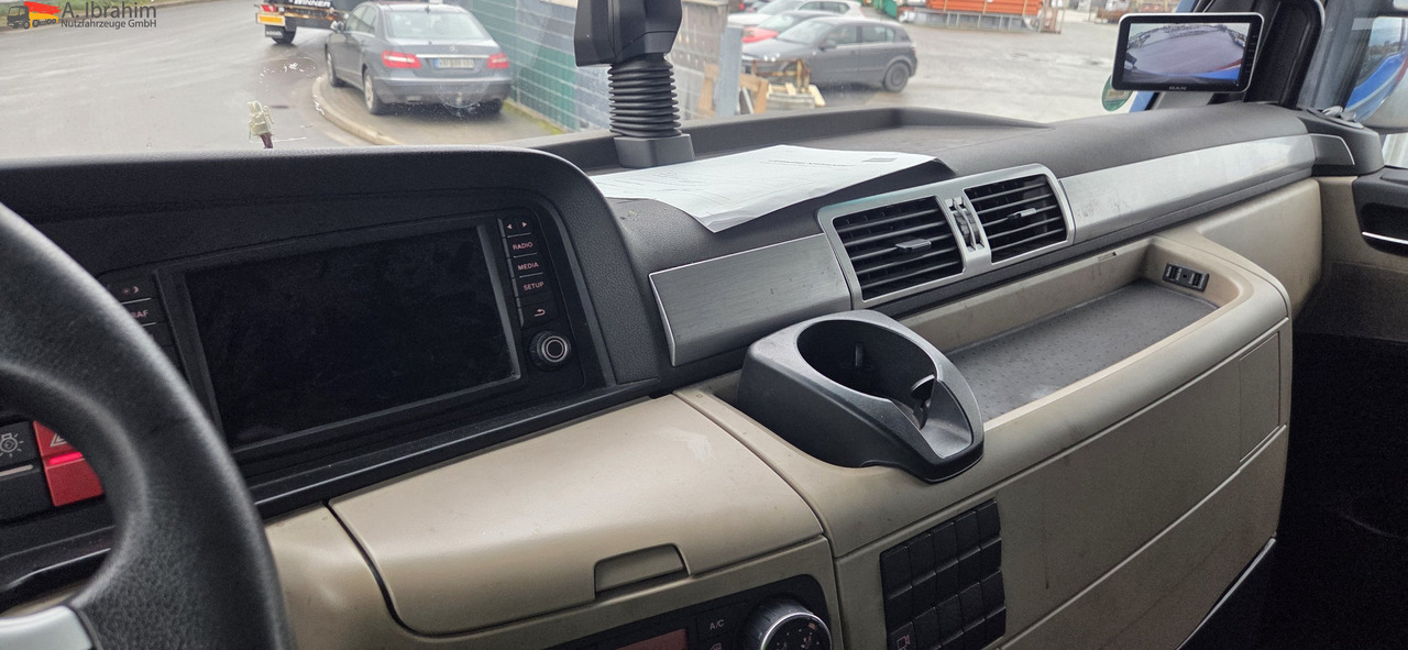 MAN TGX 26.460 BDF | 6x2 | Liftachse Retarder | 2xVorhanden | klima - Грузовик-контейнеровоз/ Сменный кузов: фото 3 MAN TGX 26.460 BDF | 6x2 | Liftachse Retarder | 2xVorhanden | klima - Грузовик-контейнеровоз/ Сменный кузов: фото 3