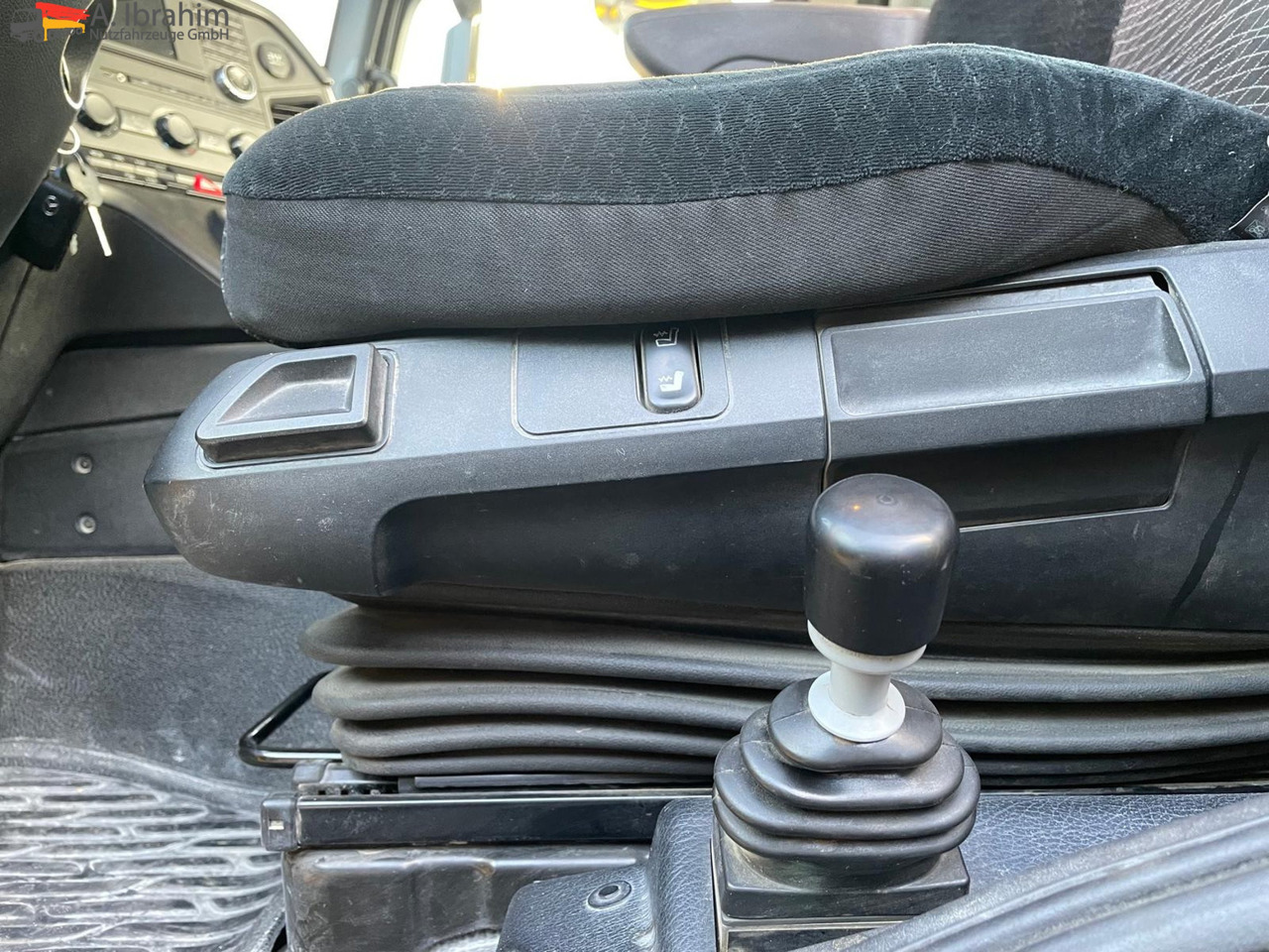 Mercedes-Benz AROCS 4143 8x4 Carnehl Kipper 20 m³ - Самосвал: фото 5 Mercedes-Benz AROCS 4143 8x4 Carnehl Kipper 20 m³ - Самосвал: фото 5