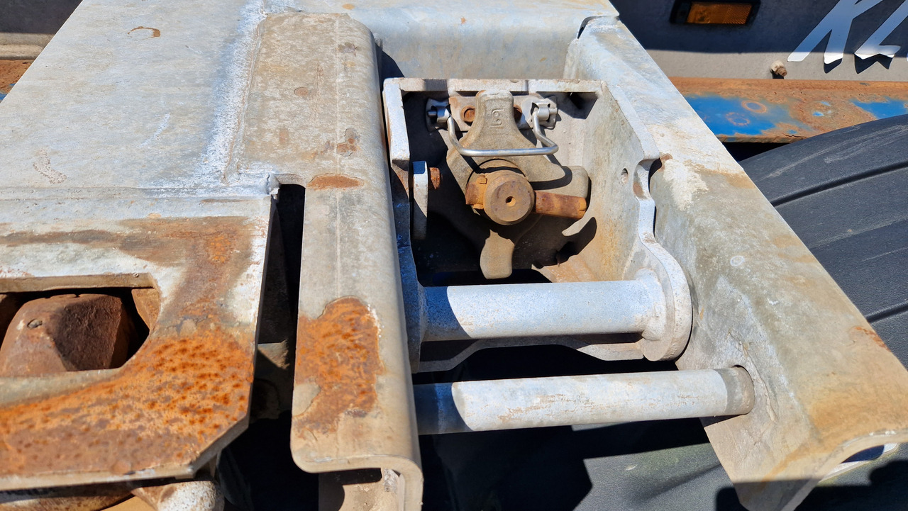 Schmitz SCF 24G Slider - Полуприцеп-контейнеровоз/ Сменный кузов: фото 3 Schmitz SCF 24G Slider - Полуприцеп-контейнеровоз/ Сменный кузов: фото 3