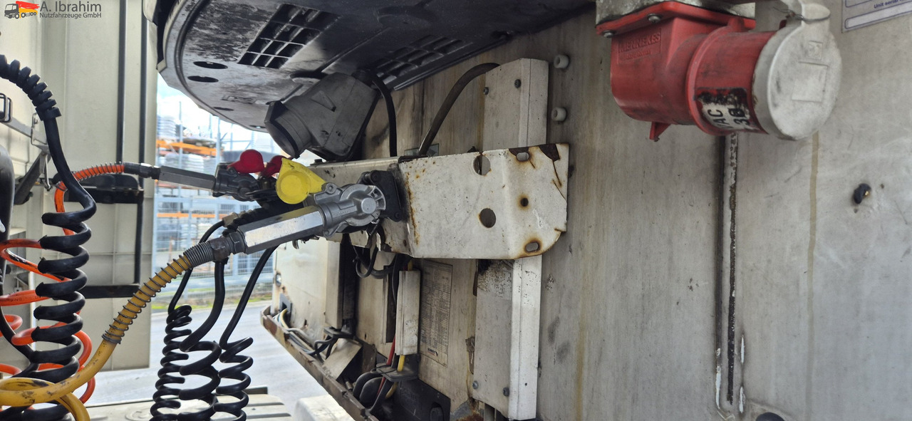 Schmitz SKO24 TK SL 200 | -30°C | Lift-Achse | Scheibenbremse - Полуприцеп-рефрижератор: фото 3 Schmitz SKO24 TK SL 200 | -30°C | Lift-Achse | Scheibenbremse - Полуприцеп-рефрижератор: фото 3