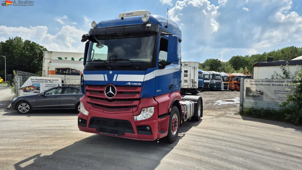 Mercedes-Benz 1843 DB 1843 mit PTU für Kompressor - Тягач: фото 1 Mercedes-Benz 1843 DB 1843 mit PTU für Kompressor - Тягач: фото 1