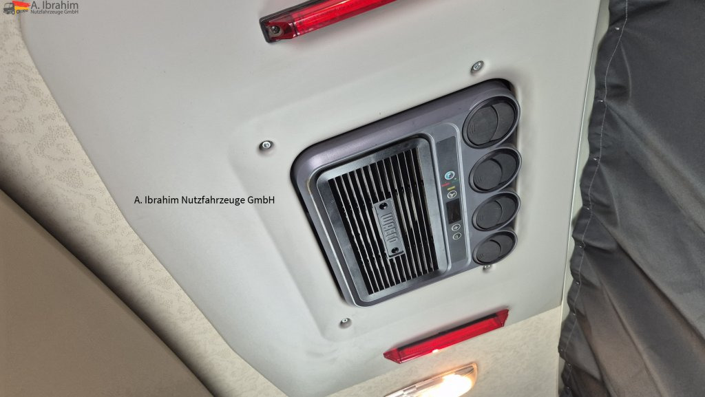 Mercedes-Benz 1843 DB 1843 mit PTU für Kompressor - Тягач: фото 4 Mercedes-Benz 1843 DB 1843 mit PTU für Kompressor - Тягач: фото 4