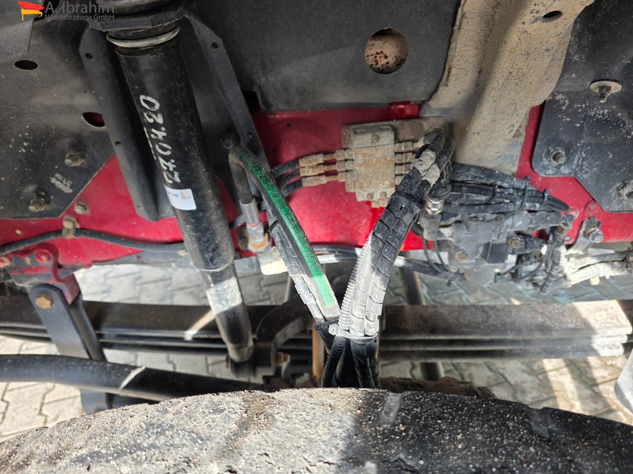 Scania R560 | 6x4 | V8 | Blatt Blatt | Schaltgetriebe | Kipphydraulik | Klima | Trommelbremse| 3 Pedals - Тягач: фото 5 Scania R560 | 6x4 | V8 | Blatt Blatt | Schaltgetriebe | Kipphydraulik | Klima | Trommelbremse| 3 Pedals - Тягач: фото 5