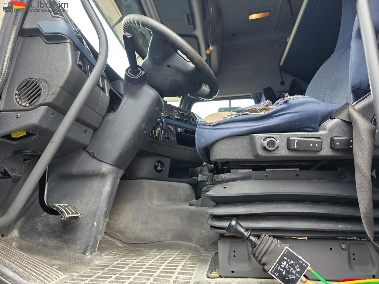 Volvo FH 520 | 6x4 | V8 | Kipphydraulik | Blatt Blatt | Schaltgetriebe | Klima | Trommelbremse | 3 Pedals - Тягач: фото 3 Volvo FH 520 | 6x4 | V8 | Kipphydraulik | Blatt Blatt | Schaltgetriebe | Klima | Trommelbremse | 3 Pedals - Тягач: фото 3