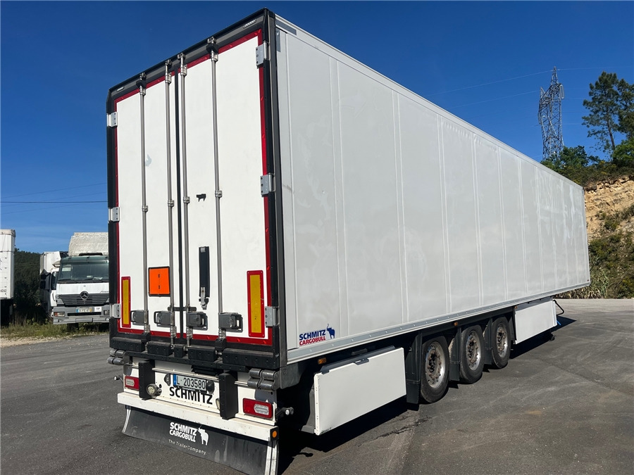SCHMITZ CARGOBULL SCB-S3B - Полуприцеп-рефрижератор: фото 1 SCHMITZ CARGOBULL SCB-S3B - Полуприцеп-рефрижератор: фото 1