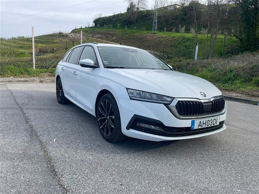 SKODA OCTAVIA - Легковой автомобиль: фото 1 SKODA OCTAVIA - Легковой автомобиль: фото 1