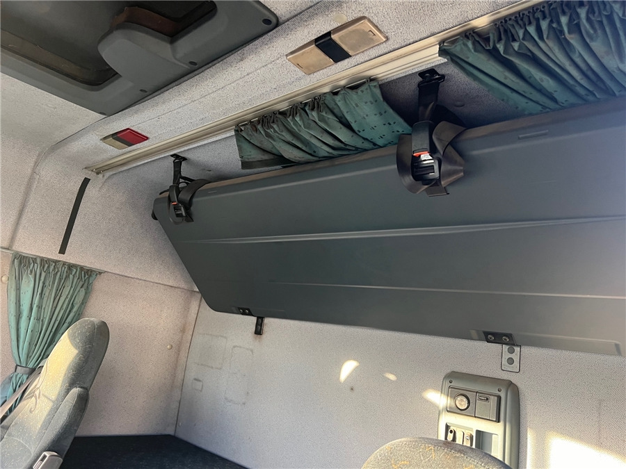 Тягач DAF XF95/480 Manual gear: фото 17