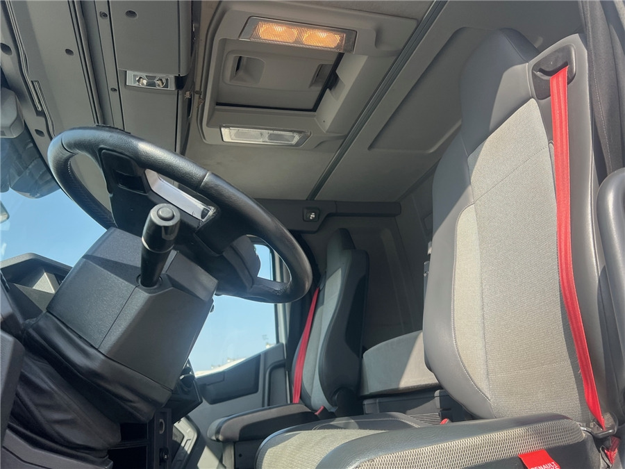 Тягач Renault C 460: фото 15