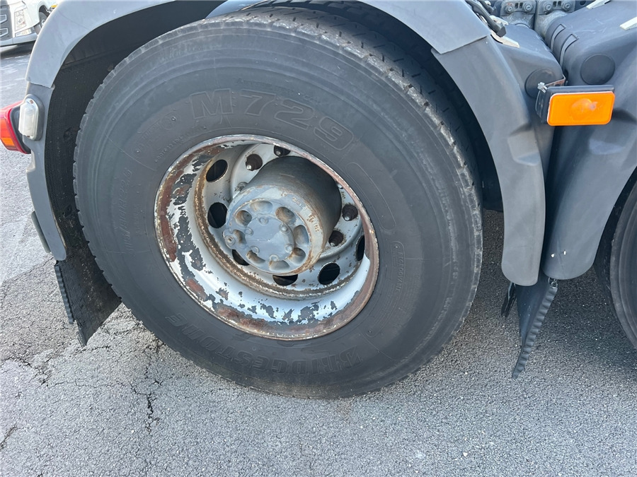 Тягач Volvo FH: фото 18