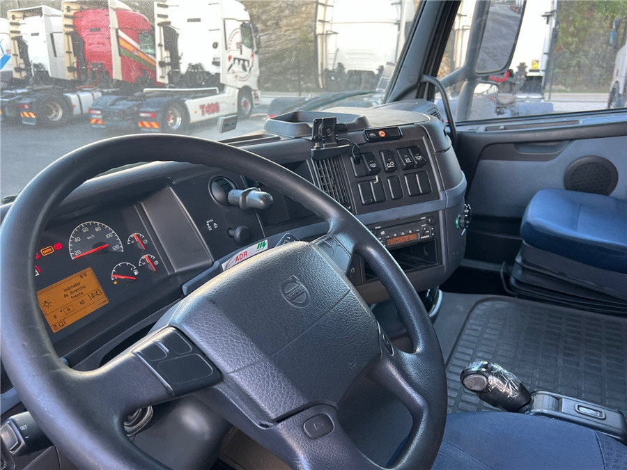 Тягач Volvo FH: фото 9