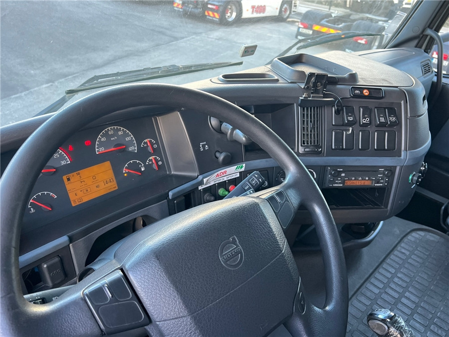 Тягач Volvo FH: фото 11
