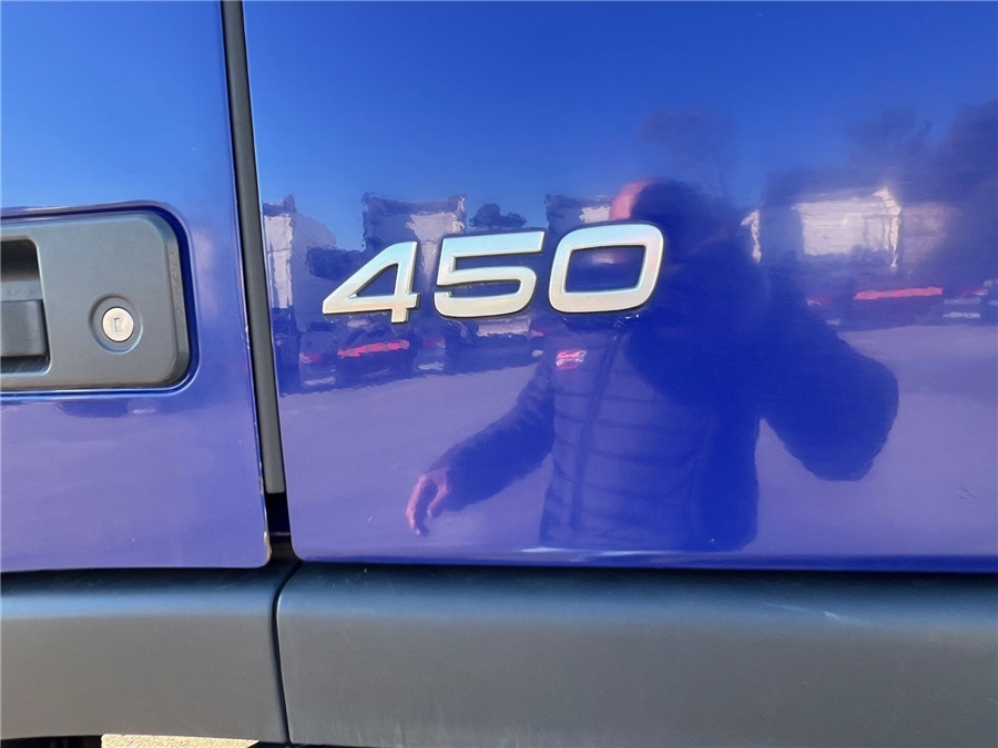 Тягач Volvo FM: фото 19