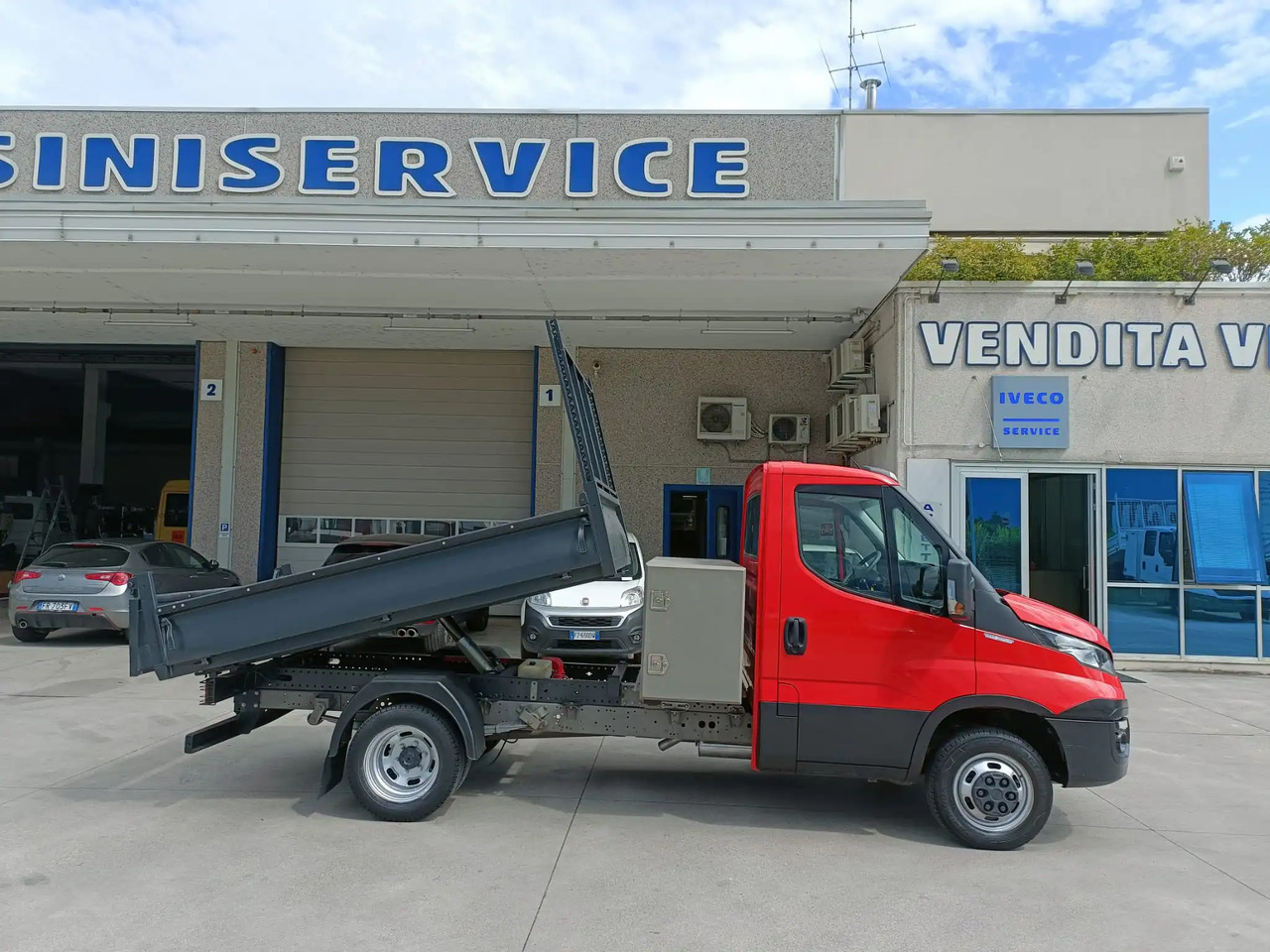IVECO DAILY 35C12 RIBALTABILE - Малотоннажный самосвал: фото 3 IVECO DAILY 35C12 RIBALTABILE - Малотоннажный самосвал: фото 3