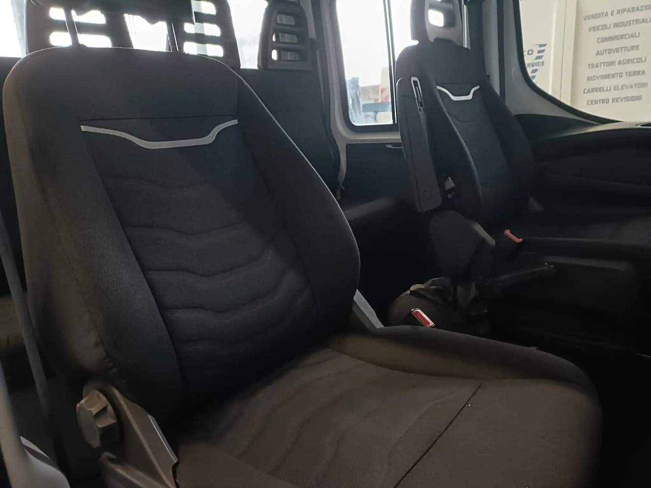 Малотоннажный самосвал IVECO DAILY 35C14 DOPPIA CABINA RIBALTABILE 2.3: фото 9