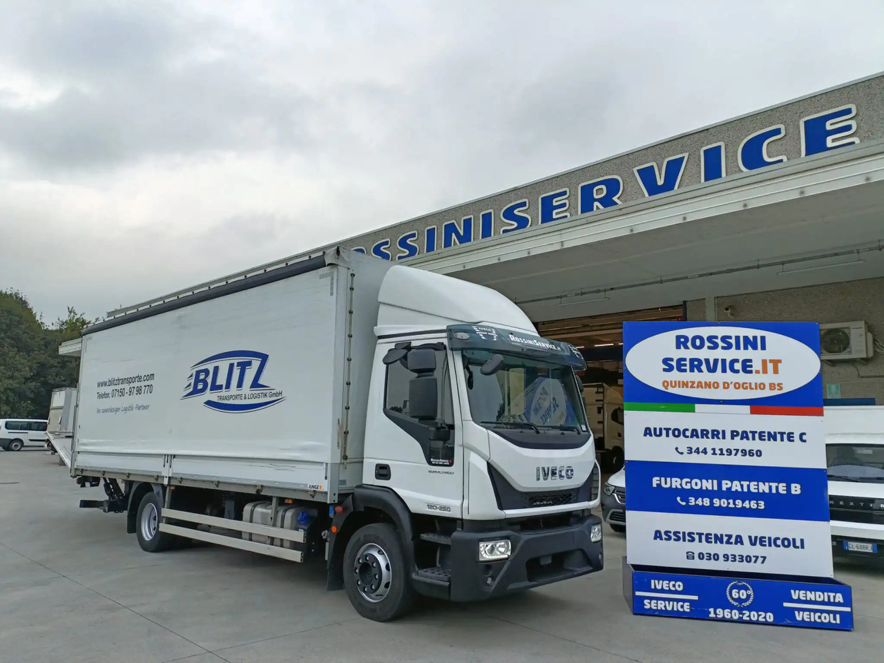 IVECO EUROCARGO 120E25P - Тентованный грузовик: фото 1 IVECO EUROCARGO 120E25P - Тентованный грузовик: фото 1