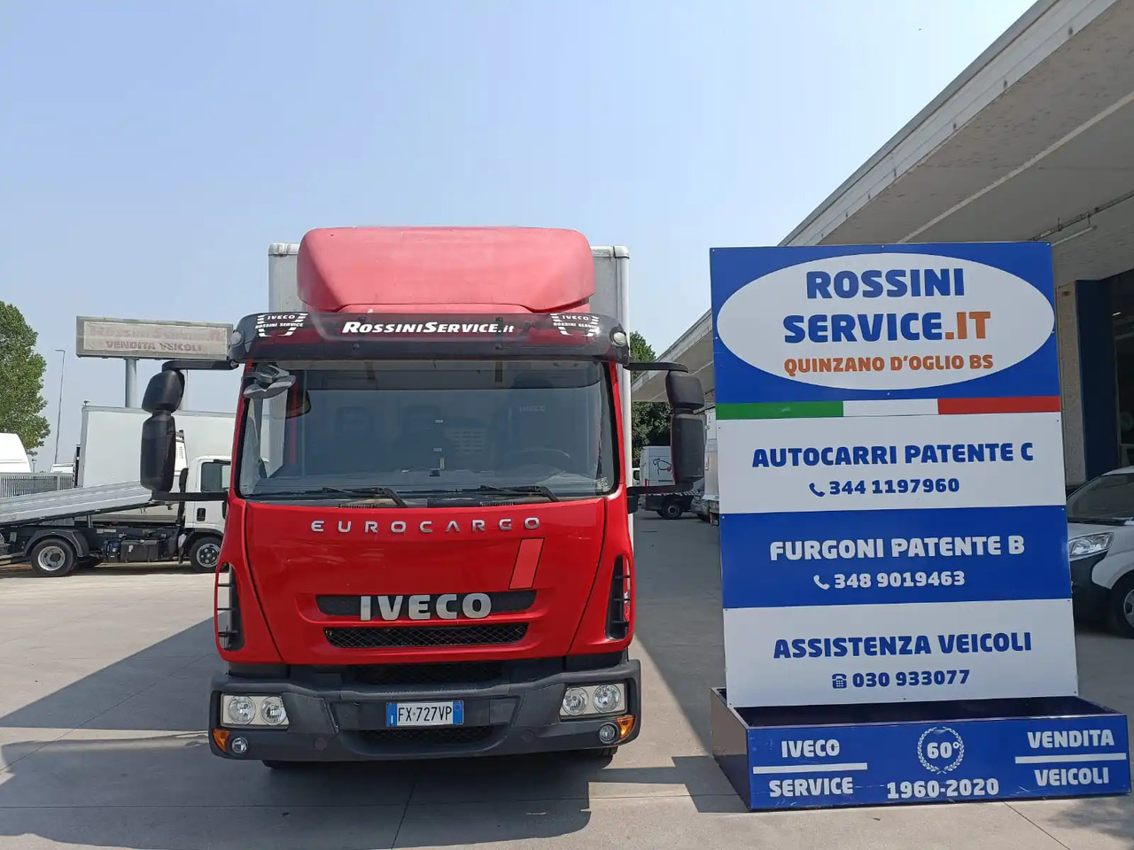 IVECO EUROCARGO 120EL22 - Грузовик с закрытым кузовом: фото 2 IVECO EUROCARGO 120EL22 - Грузовик с закрытым кузовом: фото 2
