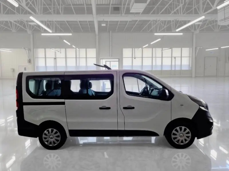 OPEL VIVARO COMBI 9 POSTI - Микроавтобус, Пассажирский фургон: фото 3 OPEL VIVARO COMBI 9 POSTI - Микроавтобус, Пассажирский фургон: фото 3