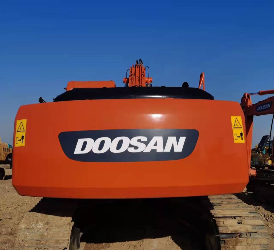 Doosan DH220LC-7 - Гусеничный экскаватор: фото 2 Doosan DH220LC-7 - Гусеничный экскаватор: фото 2