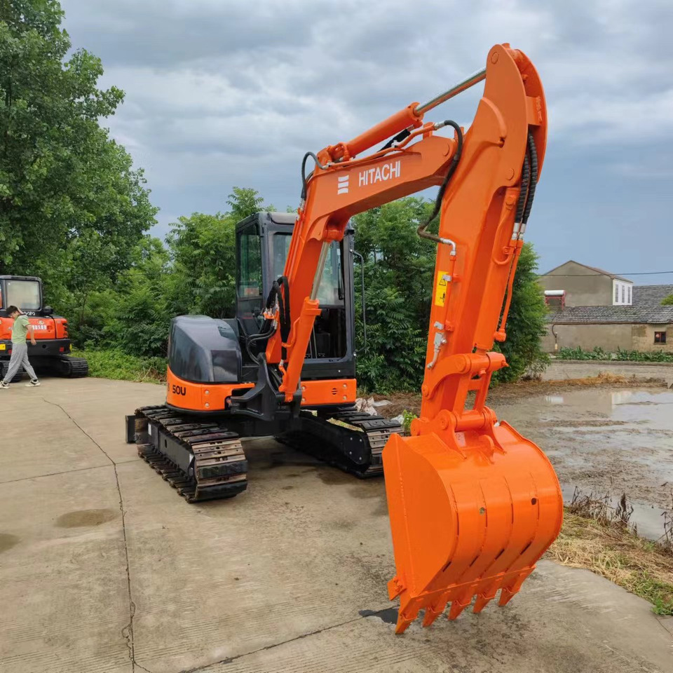 Hitachi ZX50 - Мини-экскаватор: фото 1 Hitachi ZX50 - Мини-экскаватор: фото 1