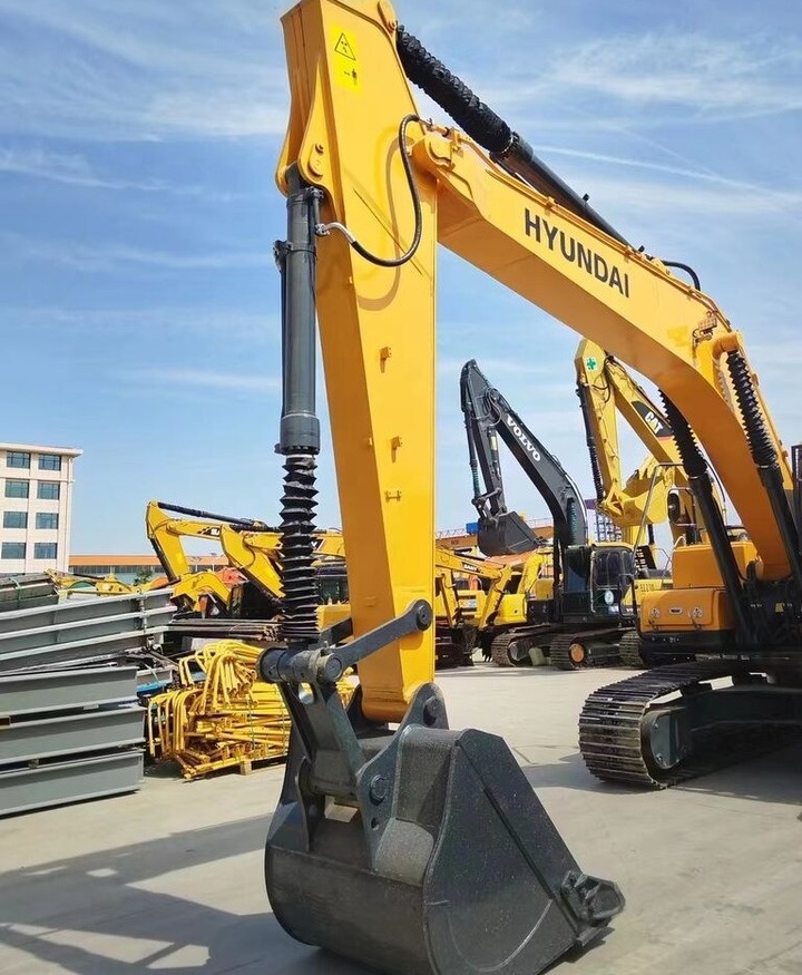 Hyundai R220-9S - Гусеничный экскаватор: фото 4 Hyundai R220-9S - Гусеничный экскаватор: фото 4