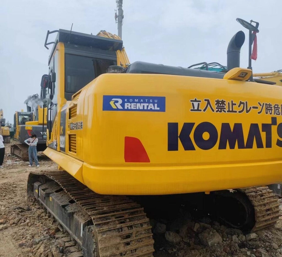 Komatsu PC220-8 - Гусеничный экскаватор: фото 1 Komatsu PC220-8 - Гусеничный экскаватор: фото 1