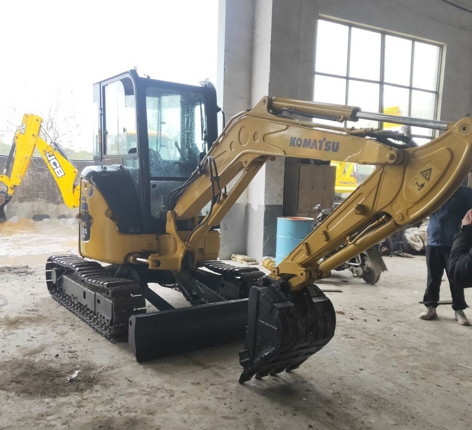 Komatsu PC35 - Мини-экскаватор: фото 4 Komatsu PC35 - Мини-экскаватор: фото 4
