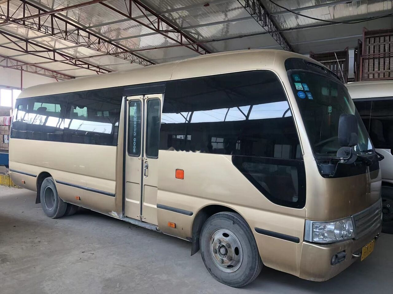 Toyota Coaster - Городской автобус: фото 2 Toyota Coaster - Городской автобус: фото 2