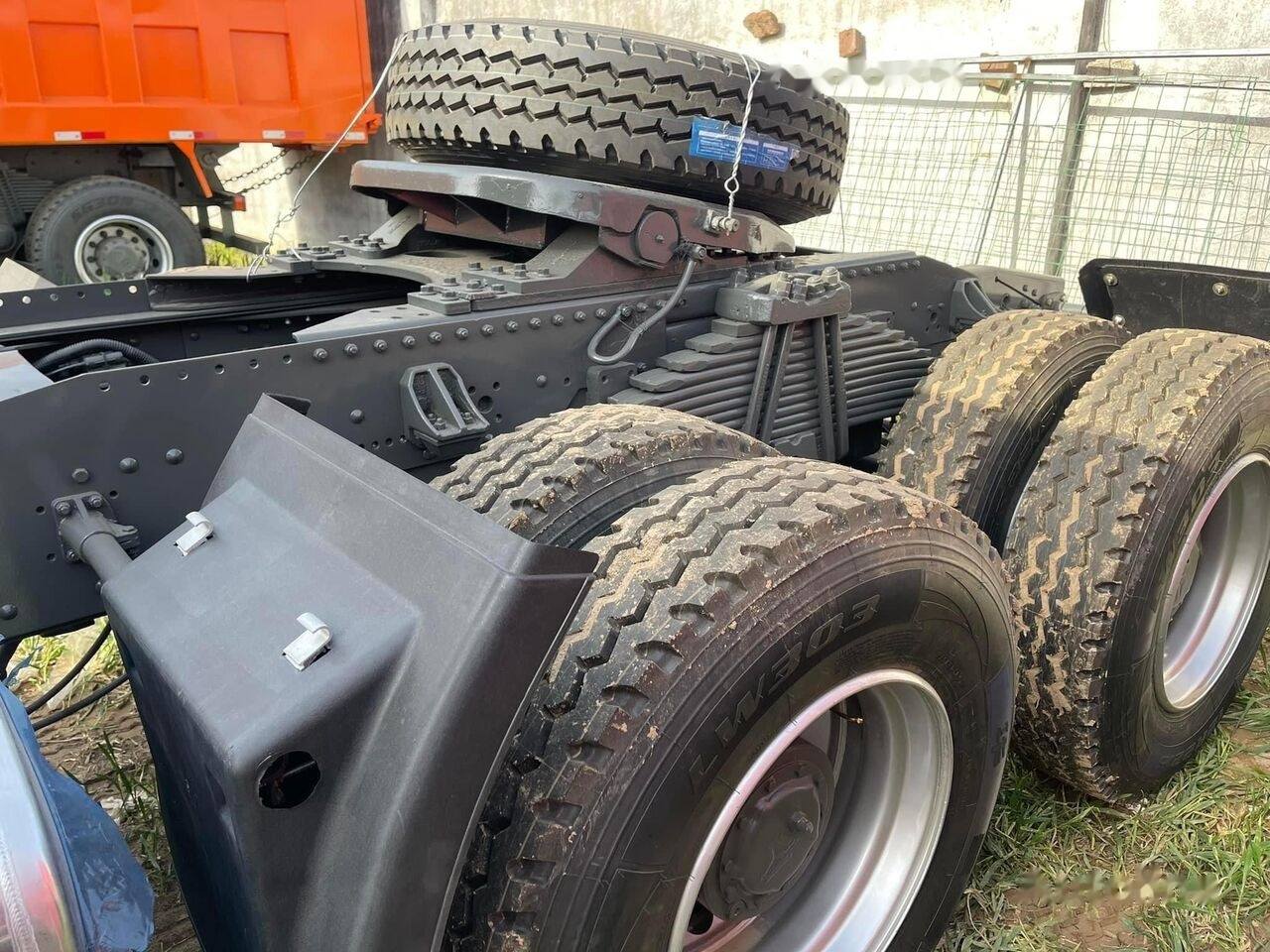 Howo 371 - Тягач: фото 5 Howo 371 - Тягач: фото 5