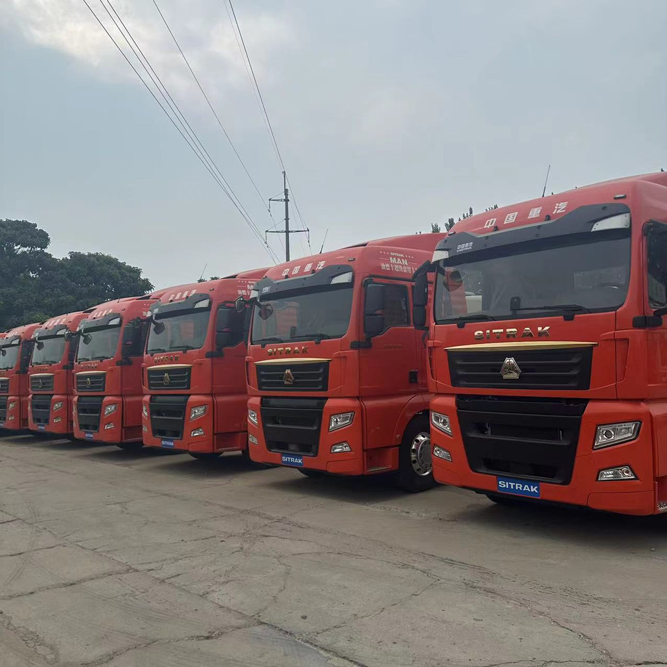 Sinotruk - Тягач: фото 4 Sinotruk - Тягач: фото 4