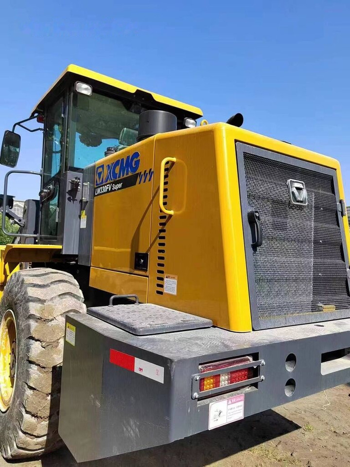 XCMG LW300FV - Колёсный погрузчик: фото 4 XCMG LW300FV - Колёсный погрузчик: фото 4