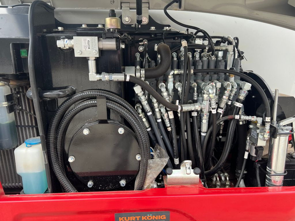 Takeuchi TB 230 V 4 Vollaustattung Takeuchi TB 230 V 4 Vollaustattung 2x - Мини-экскаватор: фото 4 Takeuchi TB 230 V 4 Vollaustattung Takeuchi TB 230 V 4 Vollaustattung 2x - Мини-экскаватор: фото 4